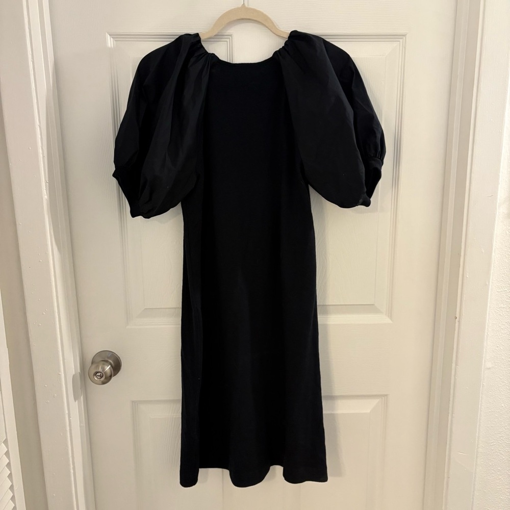 ANTHROPOLOGIE | Maeve Mini Dress |
Annika Poplin Puff Sleeve Knit Dress - Picture 3 of 4